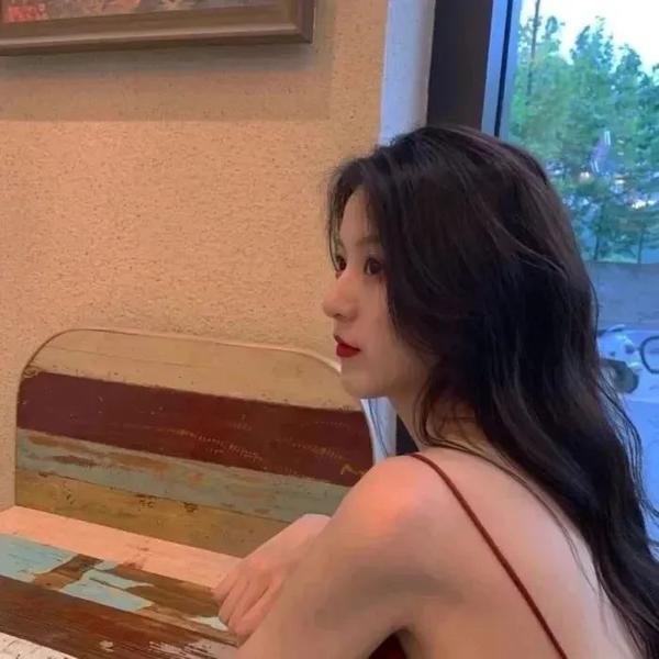 三个哥哥团宠我